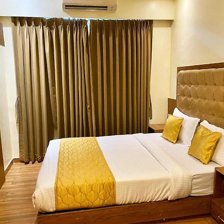 Hotel Palms Residency, Chembur 孟买 外观 照片