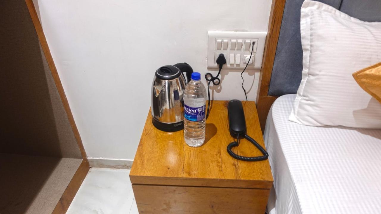 Hotel Palms Residency, Chembur 孟买 外观 照片