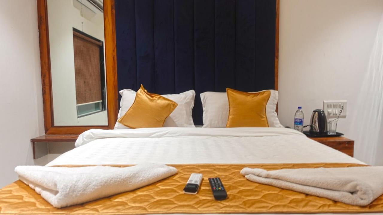 Hotel Palms Residency, Chembur 孟买 外观 照片