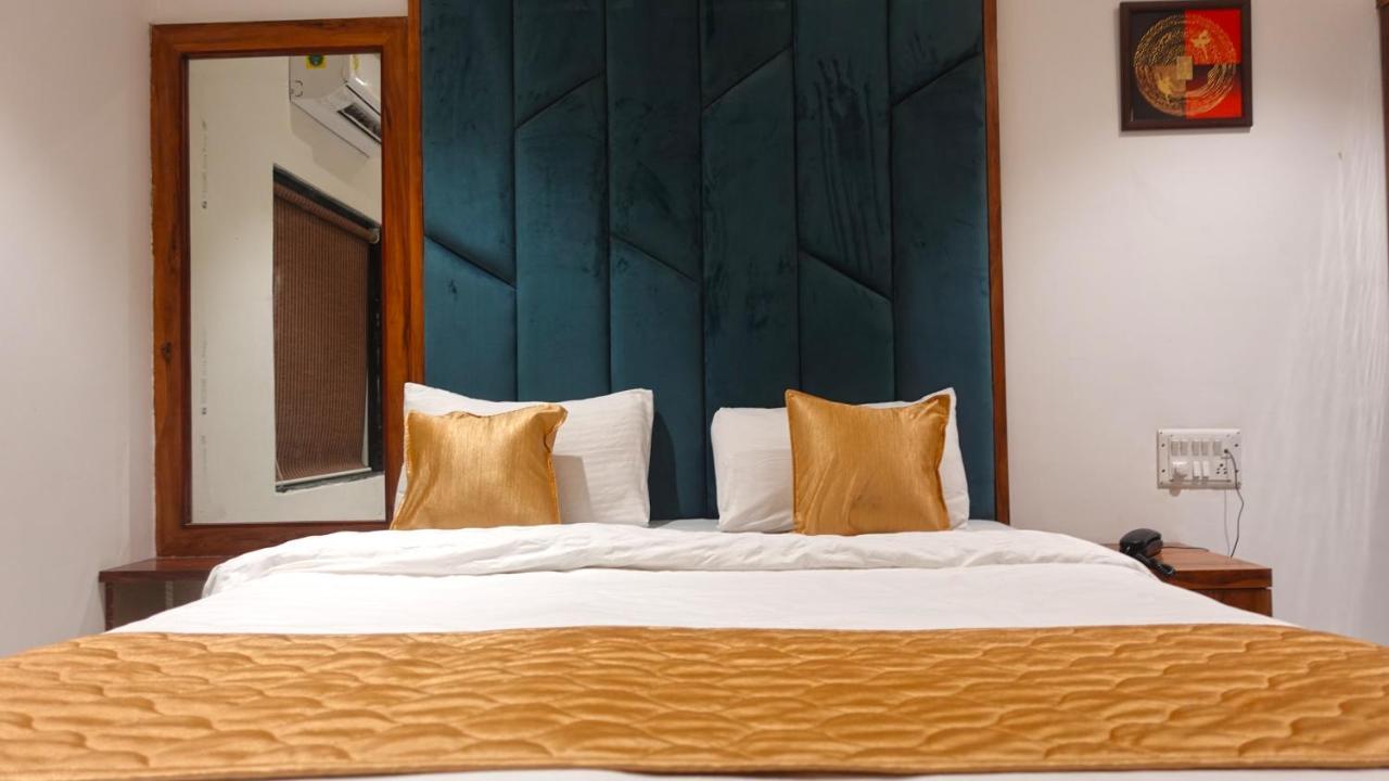 Hotel Palms Residency, Chembur 孟买 外观 照片