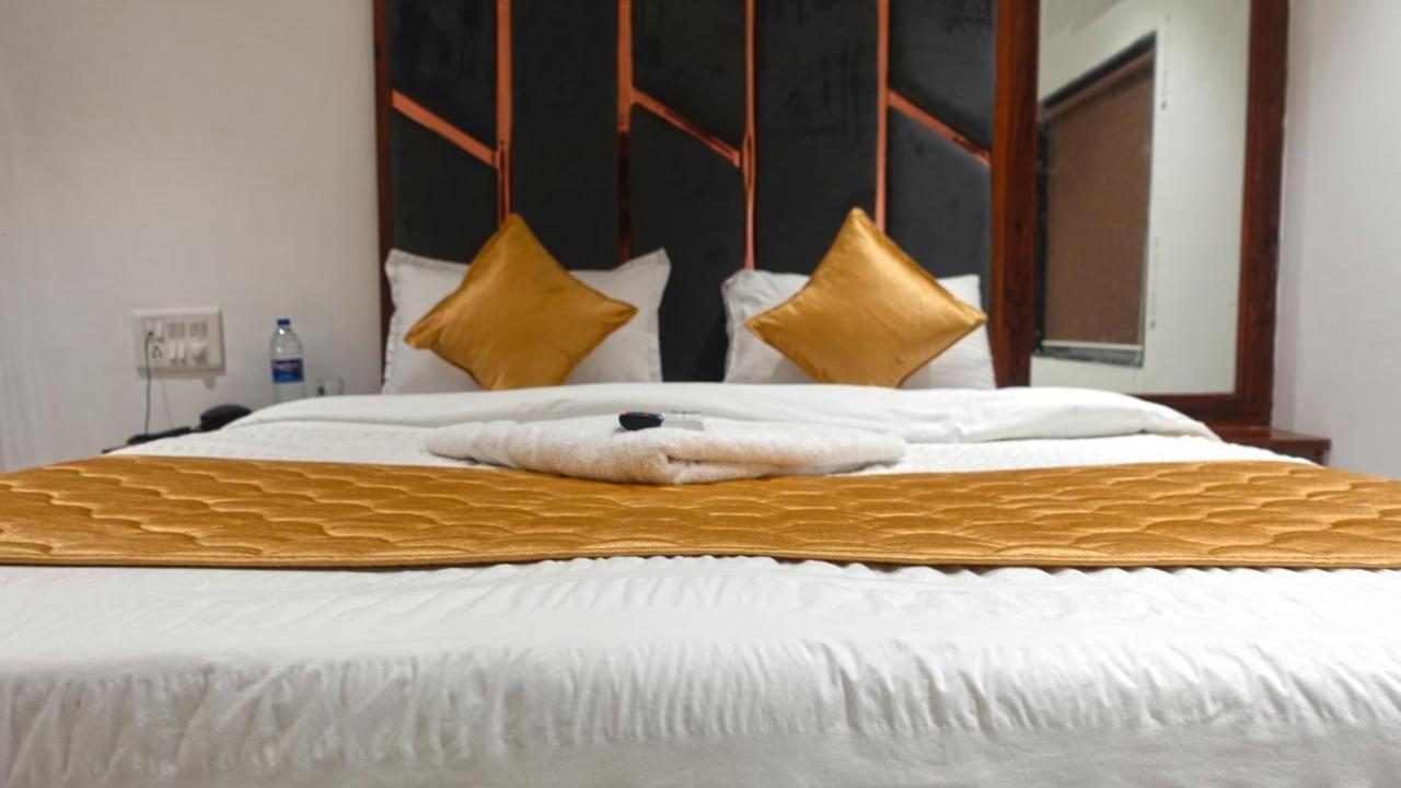 Hotel Palms Residency, Chembur 孟买 外观 照片
