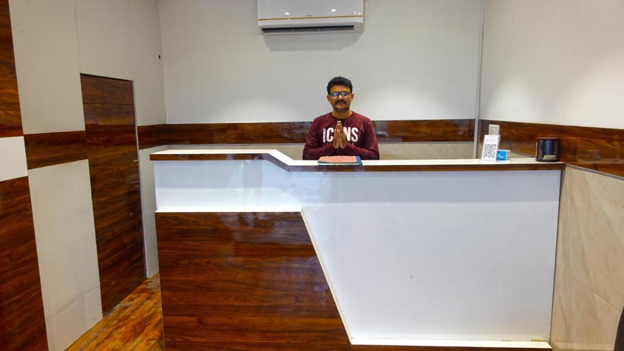 Hotel Palms Residency, Chembur 孟买 外观 照片